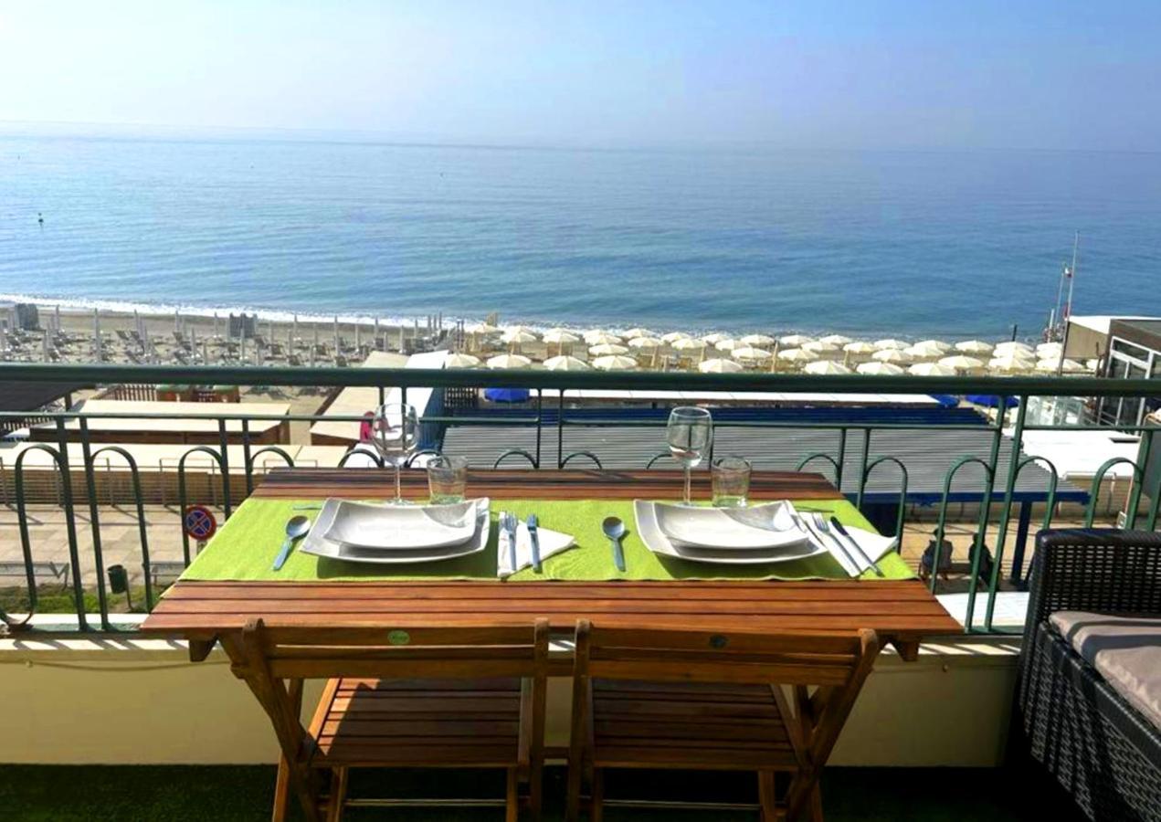Vista Mare Savona Daire Dış mekan fotoğraf